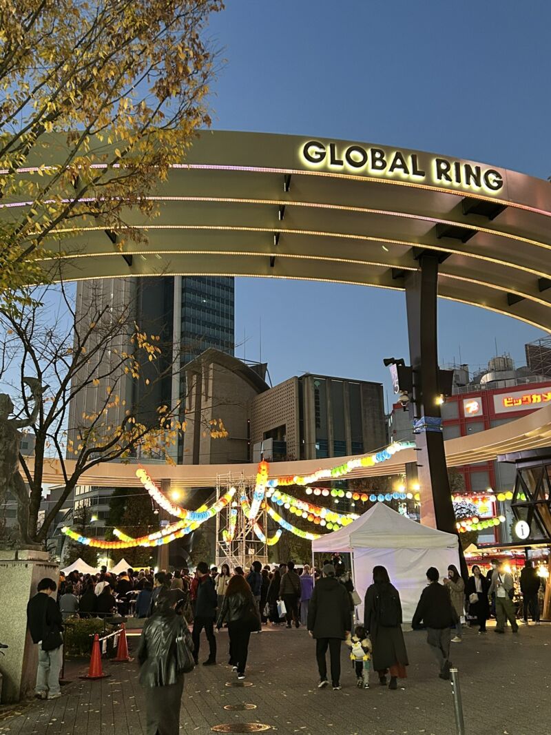 Image for the Tweet beginning: 🍽池袋の美味しい飲食店が、西口に大集結！
本日19時まで開催中です！

このあと、スペシャルゲストの登場で会場はますます盛り上がっています🔥

ぜひお立ち寄りください！
#池袋 #豊島区 #飲食店 